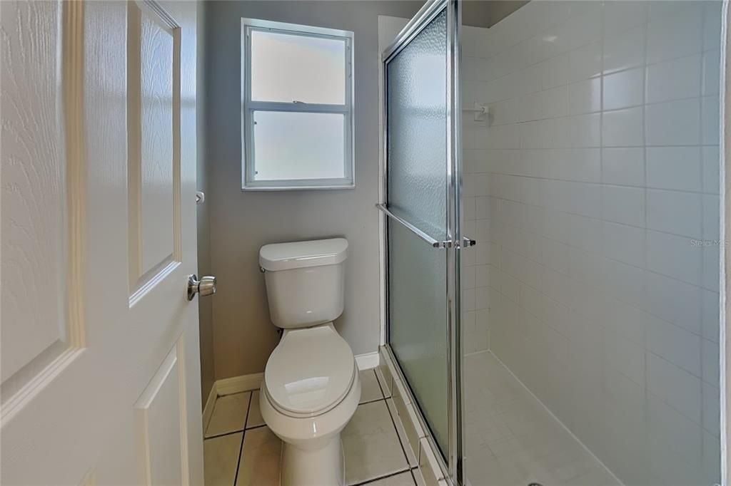 For Rent: $2,499 (4 beds, 2 baths, 1633 Square Feet)