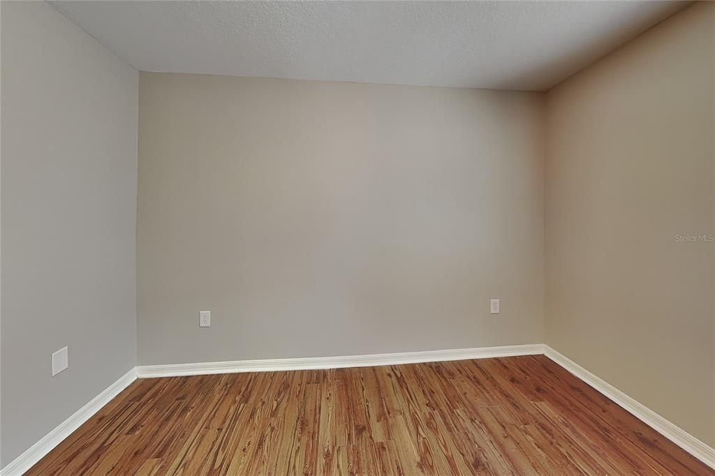 For Rent: $2,499 (4 beds, 2 baths, 1633 Square Feet)