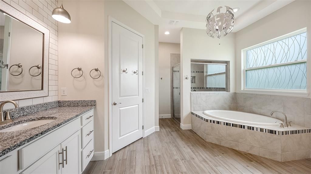 For Sale: $1,475,000 (4 beds, 4 baths, 4017 Square Feet)