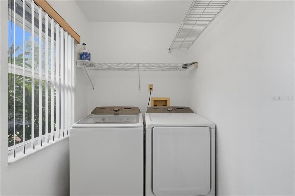 En Venta: $349,999 (3 camas, 2 baños, 1750 Pies cuadrados)
