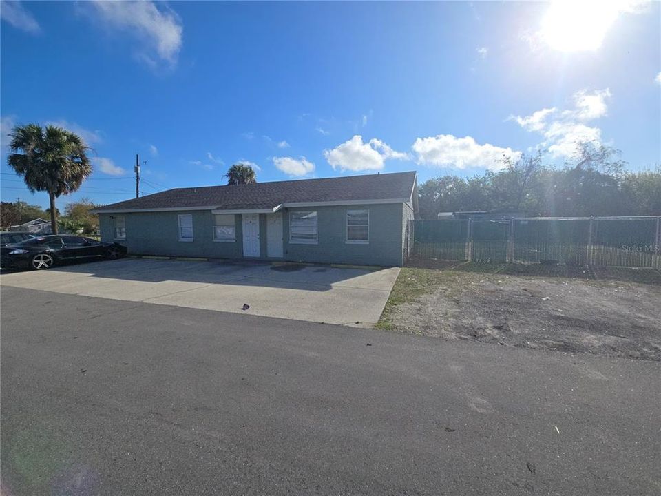 En Venta: $340,000 (6 camas, 0 baños, 2146 Pies cuadrados)