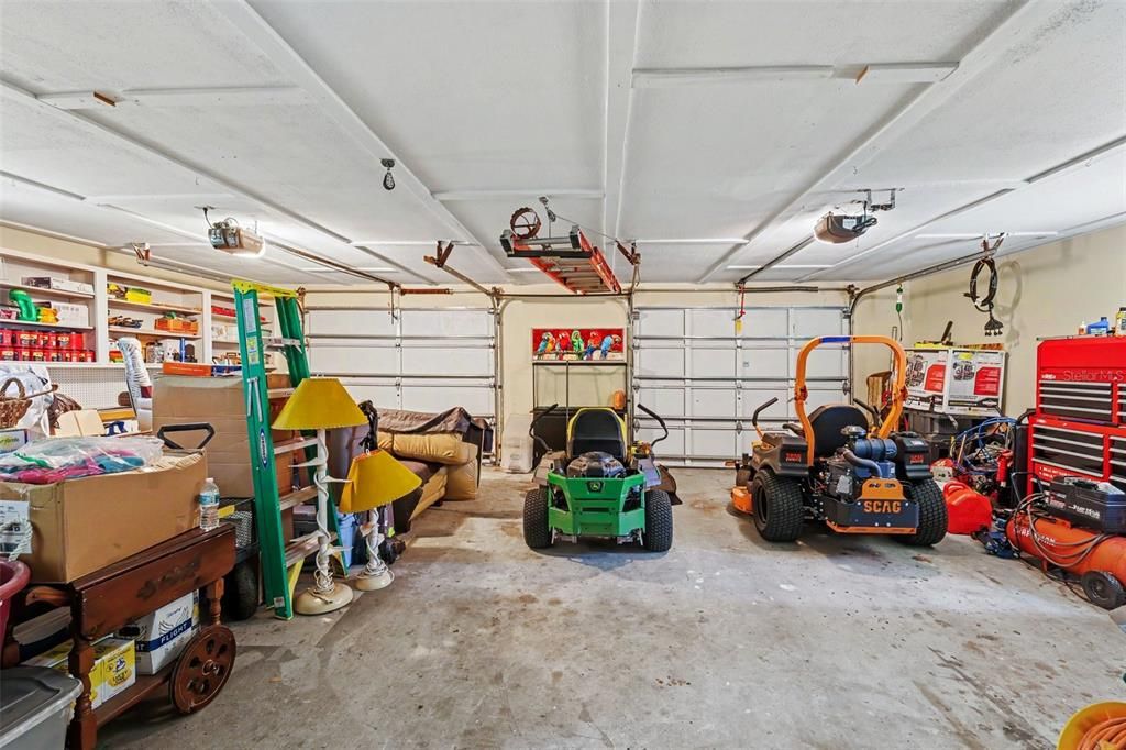 For Sale: $418,000 (3 beds, 2 baths, 1884 Square Feet)