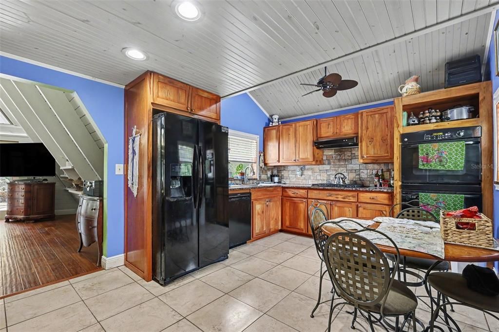 En Venta: $425,000 (3 camas, 2 baños, 1884 Pies cuadrados)