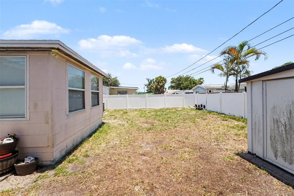 На продажу: $319,012 (3 спален, 1 ванн, 1124 Квадратных фут)