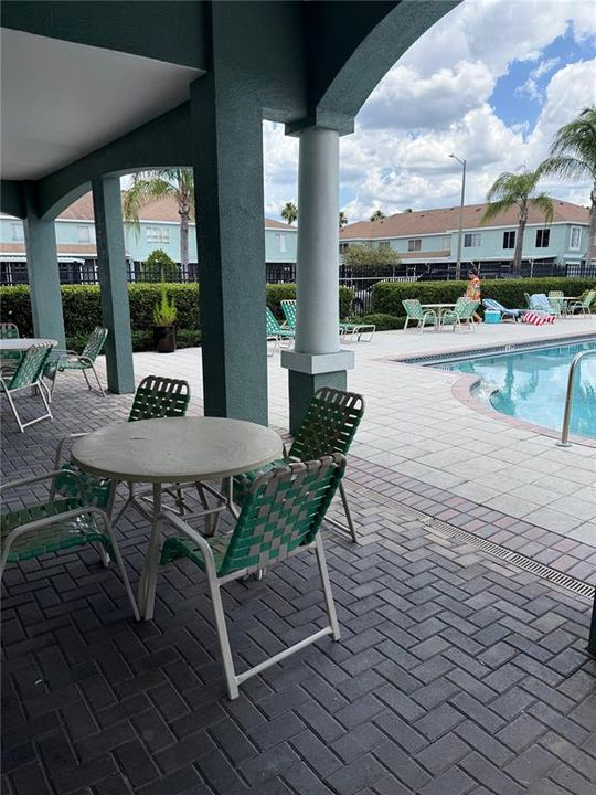 For Rent: $2,000 (2 beds, 2 baths, 1178 Square Feet)