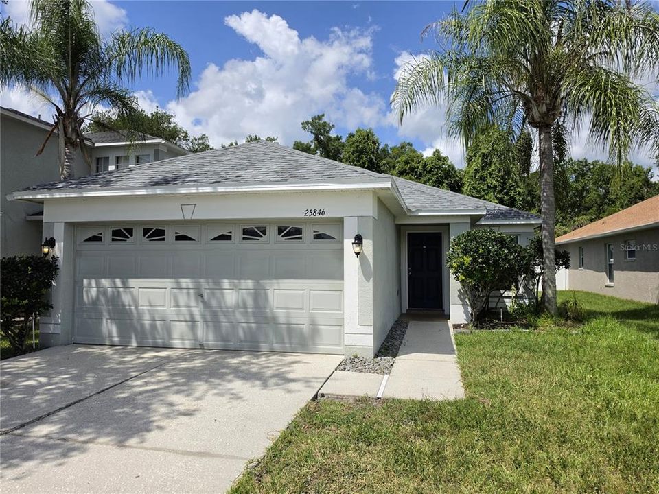 For Sale: $349,900 (3 beds, 2 baths, 1732 Square Feet)