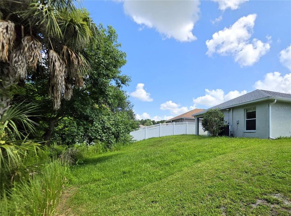 For Sale: $349,900 (3 beds, 2 baths, 1732 Square Feet)