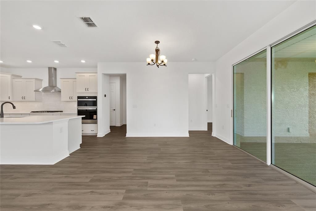 En Venta: $444,650 (2 camas, 2 baños, 2019 Pies cuadrados)