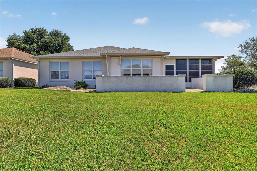 For Sale: $259,000 (2 beds, 2 baths, 1869 Square Feet)