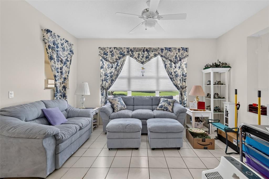 For Sale: $259,000 (2 beds, 2 baths, 1869 Square Feet)
