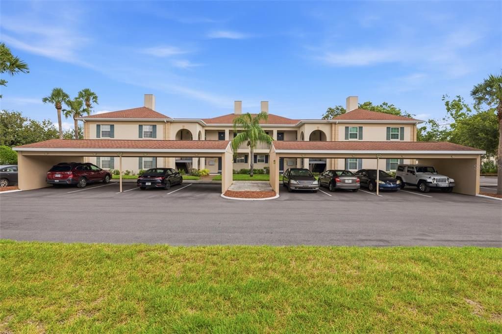 For Sale: $229,500 (1 beds, 1 baths, 934 Square Feet)