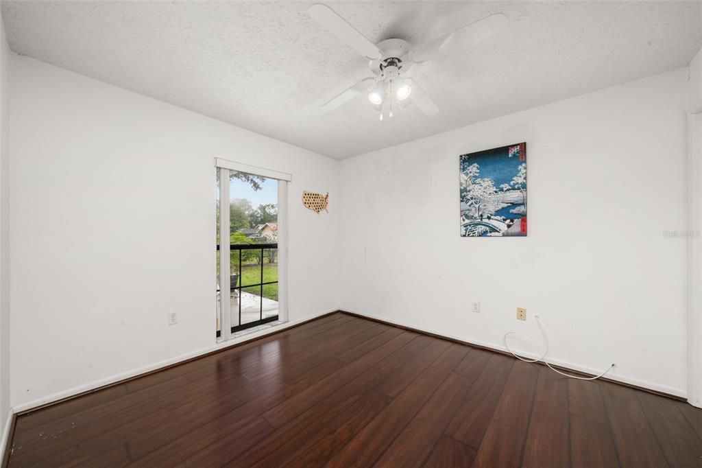 En Venta: $295,000 (3 camas, 2 baños, 1718 Pies cuadrados)