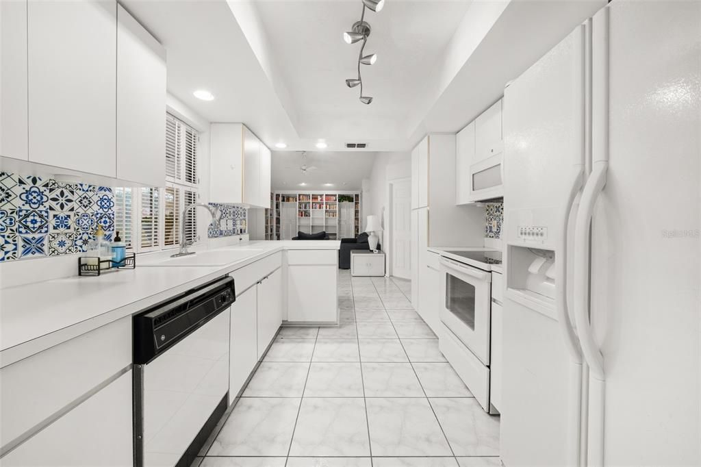 En Venta: $295,000 (3 camas, 2 baños, 1718 Pies cuadrados)