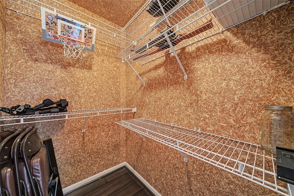 En Venta: $295,000 (3 camas, 2 baños, 1718 Pies cuadrados)