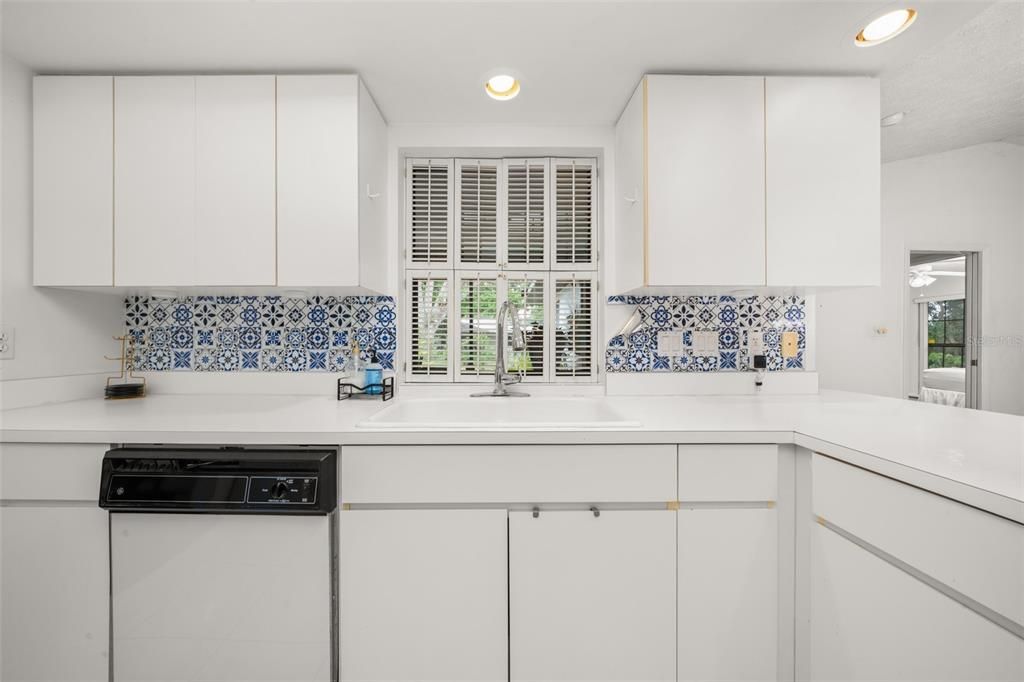 En Venta: $295,000 (3 camas, 2 baños, 1718 Pies cuadrados)