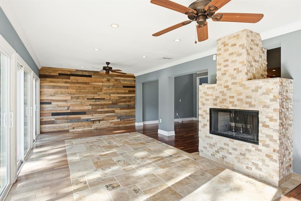 Activo con contrato: $499,900 (4 camas, 2 baños, 2124 Pies cuadrados)