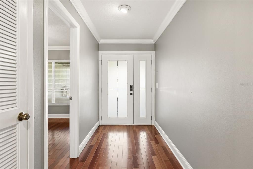 Activo con contrato: $499,900 (4 camas, 2 baños, 2124 Pies cuadrados)