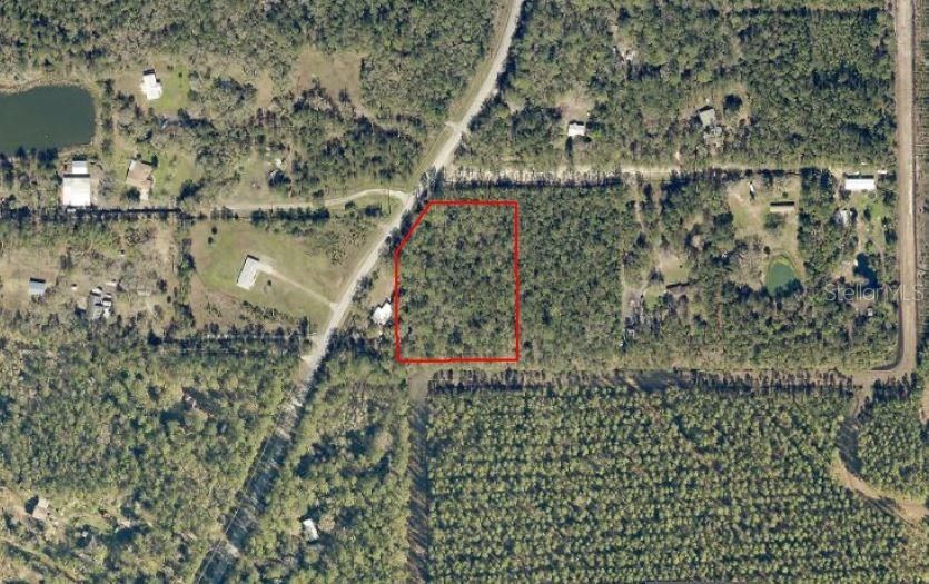 待售: $59,900 (3.01 acres)