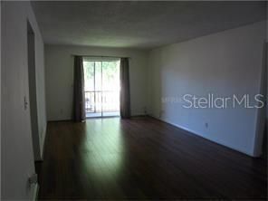 В аренду: $1,500 (2 спален, 2 ванн, 925 Квадратных фут)