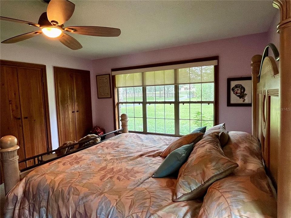 En Venta: $650,000 (3 camas, 2 baños, 2517 Pies cuadrados)