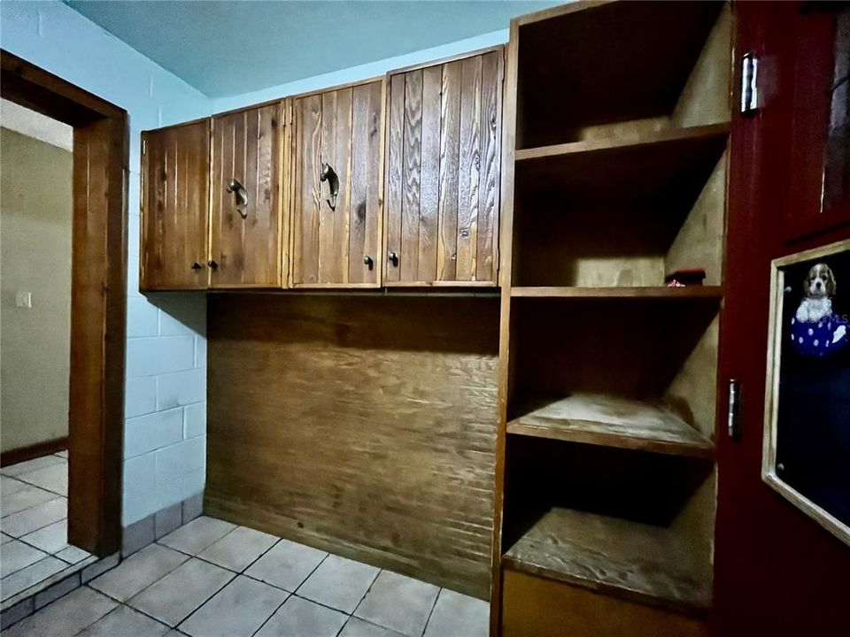 En Venta: $650,000 (3 camas, 2 baños, 2517 Pies cuadrados)