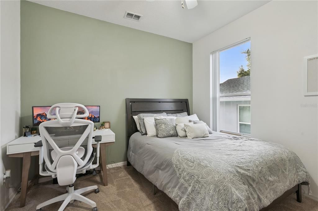 Active With Contract: $335,000 (3 beds, 2 baths, 1332 Square Feet)