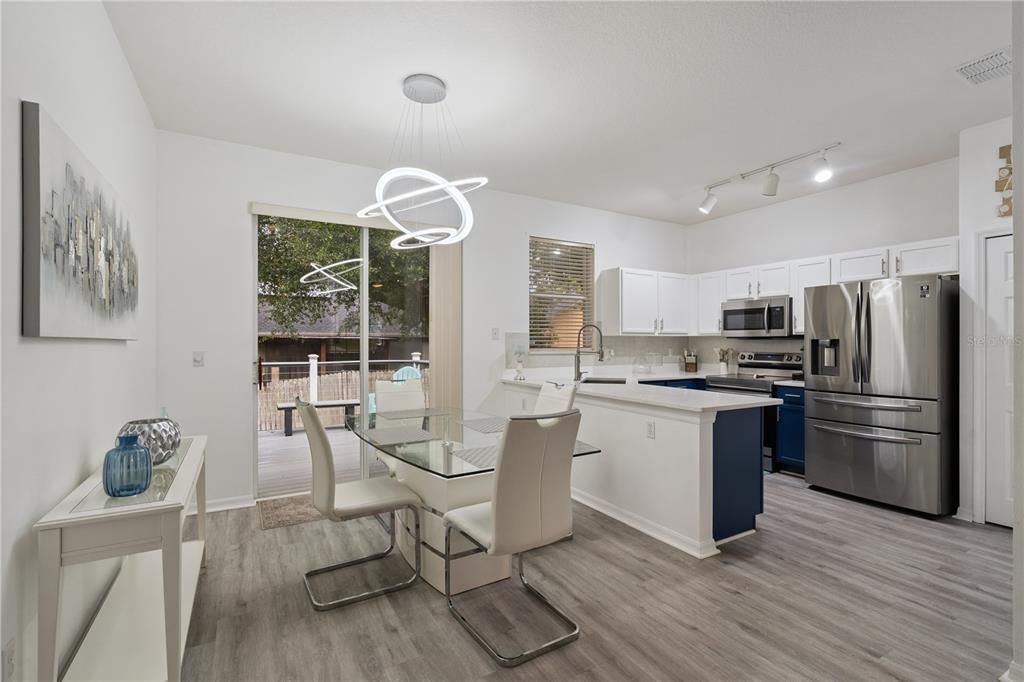 Active With Contract: $335,000 (3 beds, 2 baths, 1332 Square Feet)
