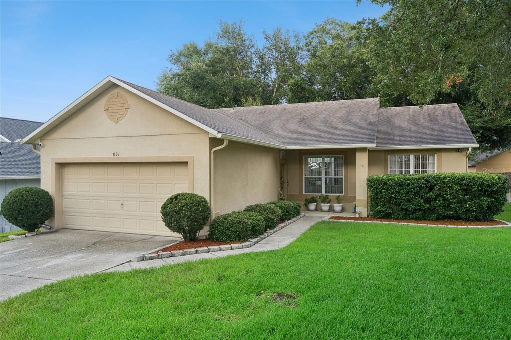 Active With Contract: $335,000 (3 beds, 2 baths, 1332 Square Feet)