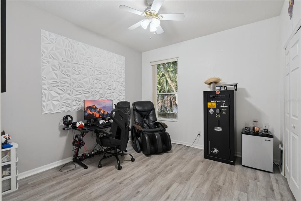 Active With Contract: $335,000 (3 beds, 2 baths, 1332 Square Feet)
