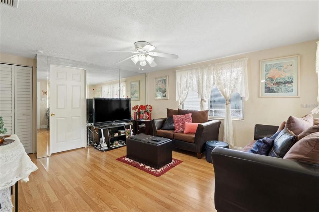 For Sale: $338,000 (3 beds, 2 baths, 1360 Square Feet)