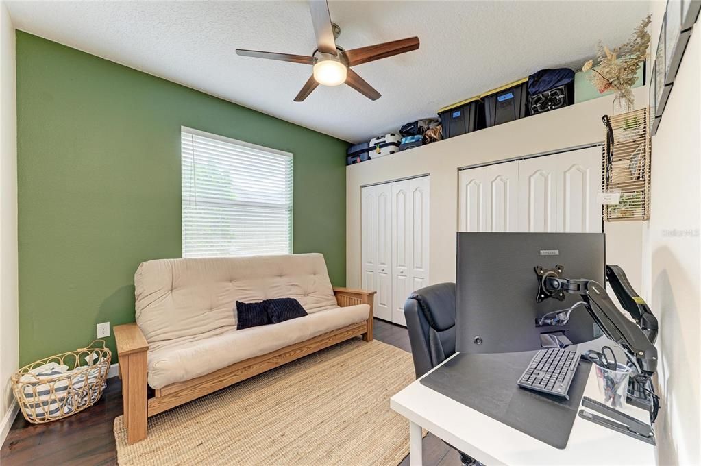 For Sale: $449,900 (3 beds, 2 baths, 1953 Square Feet)