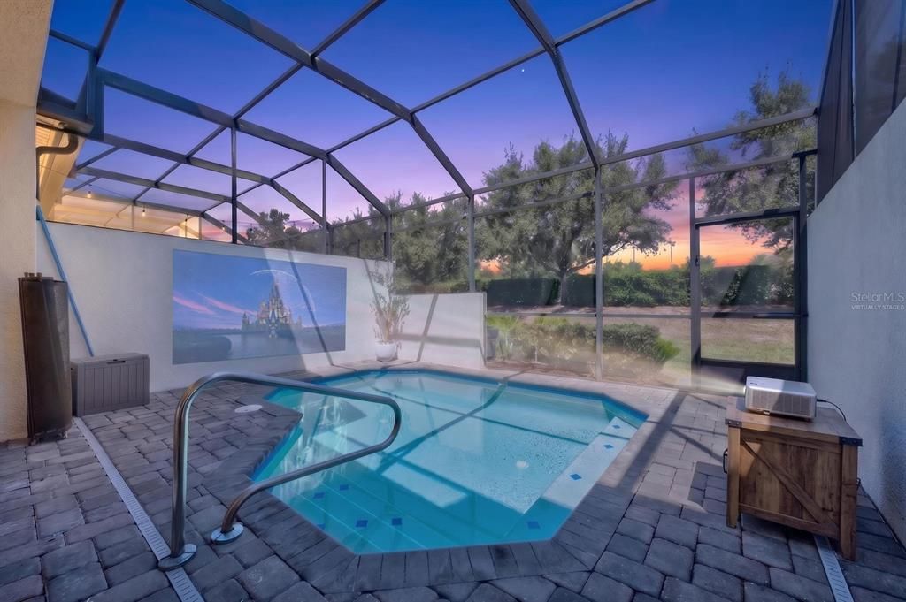 For Sale: $350,000 (4 beds, 3 baths, 1960 Square Feet)