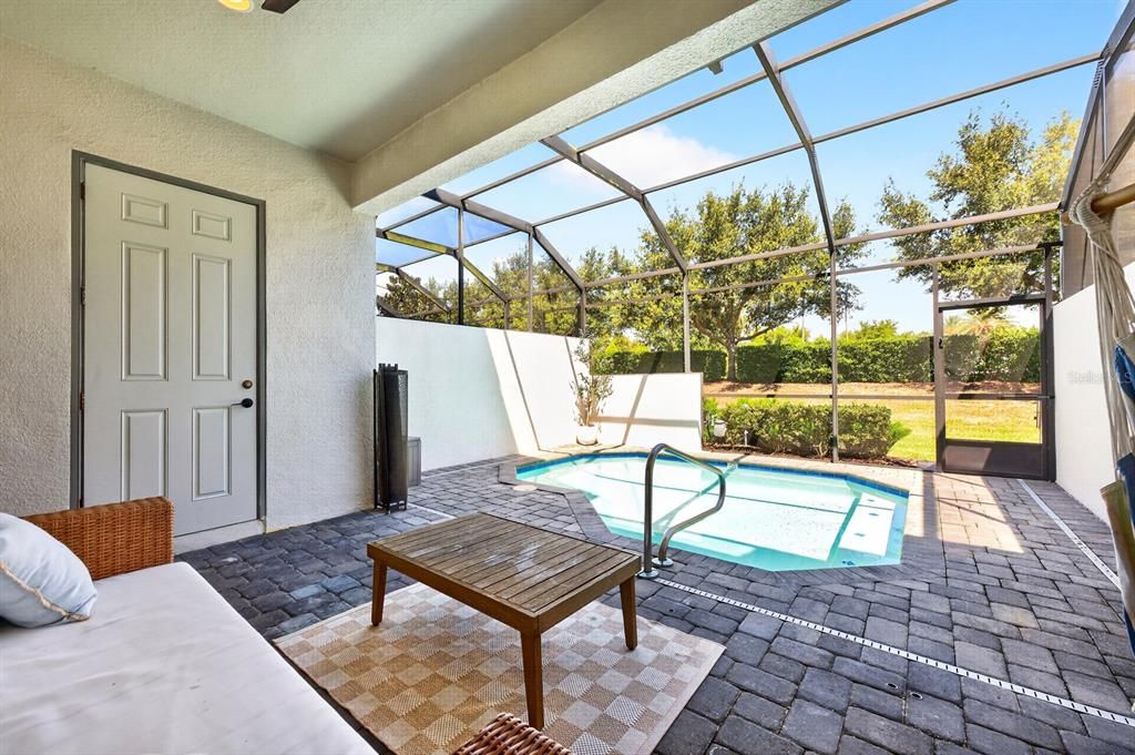 For Sale: $350,000 (4 beds, 3 baths, 1960 Square Feet)