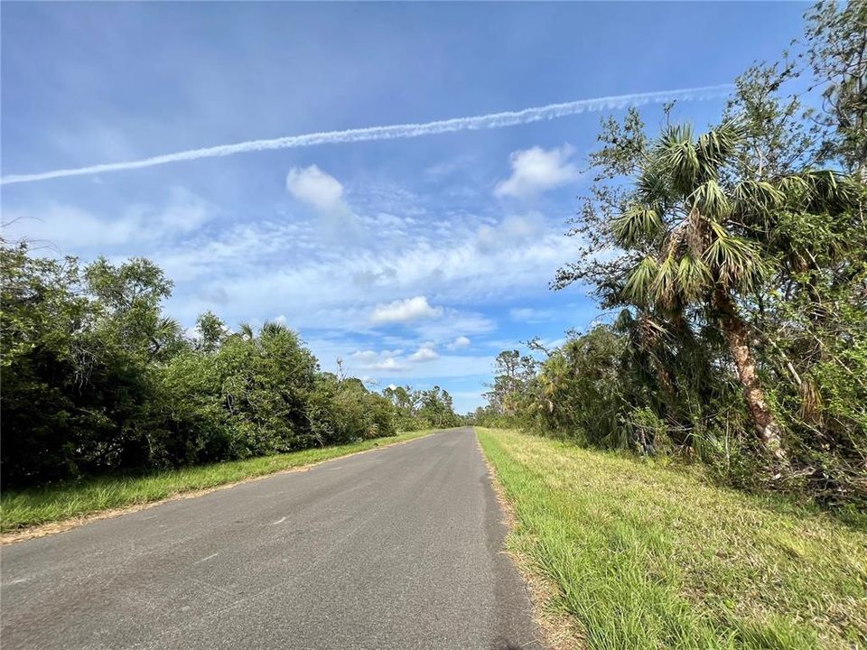 На продажу: $23,000 (0.23 acres)