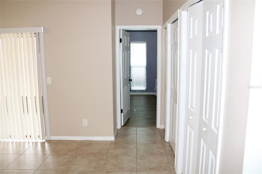 En Venta: $289,000 (2 camas, 2 baños, 1270 Pies cuadrados)