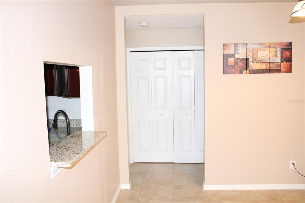 En Venta: $289,000 (2 camas, 2 baños, 1270 Pies cuadrados)