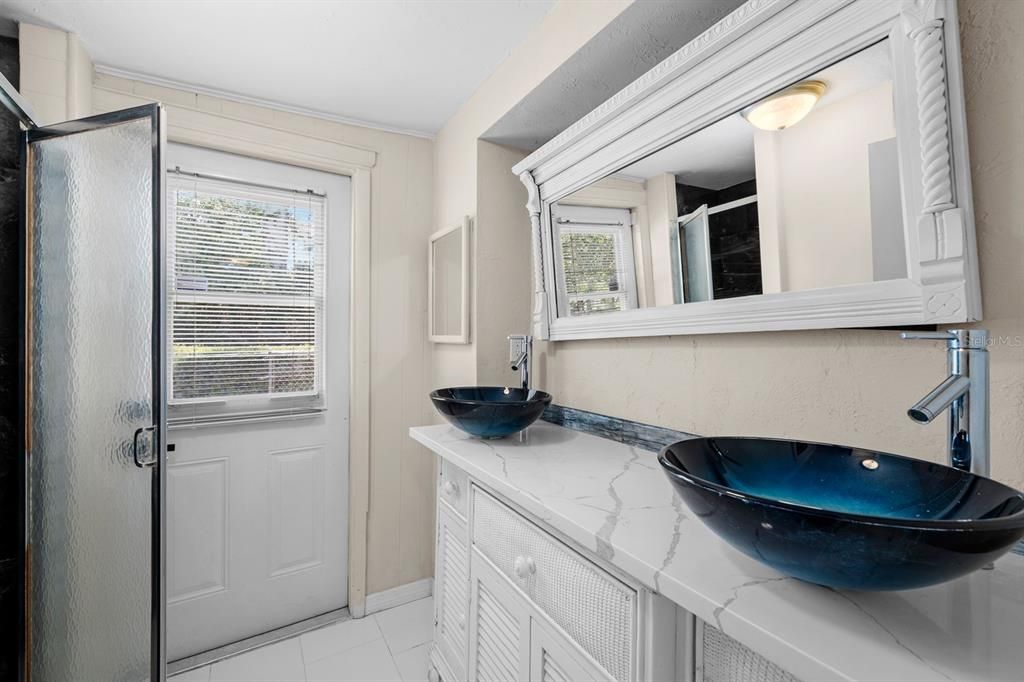 For Sale: $399,000 (4 beds, 3 baths, 1882 Square Feet)