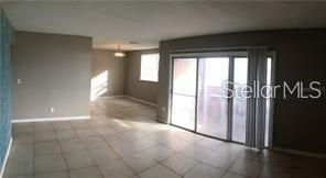 На продажу: $130,000 (2 спален, 2 ванн, 1165 Квадратных фут)
