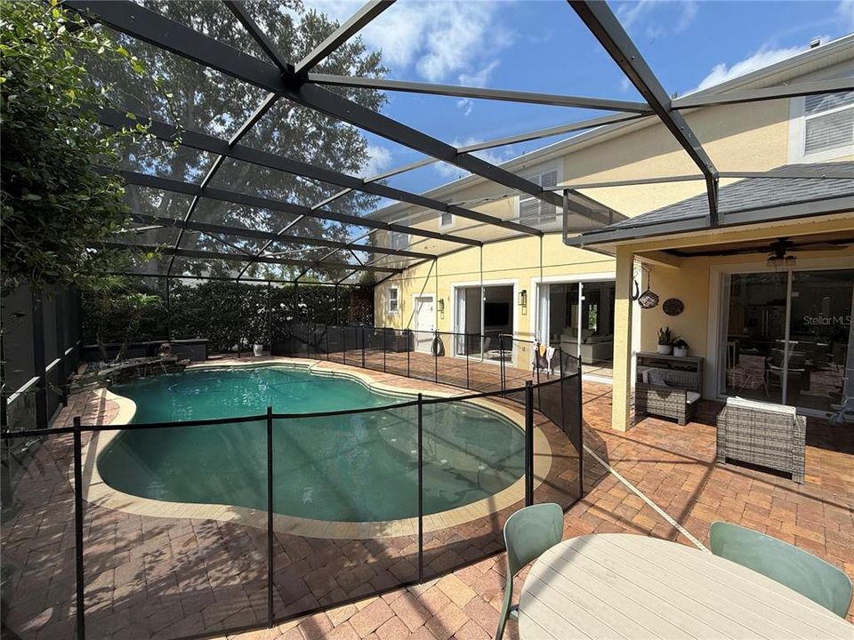 For Rent: $5,600 (6 beds, 4 baths, 3210 Square Feet)