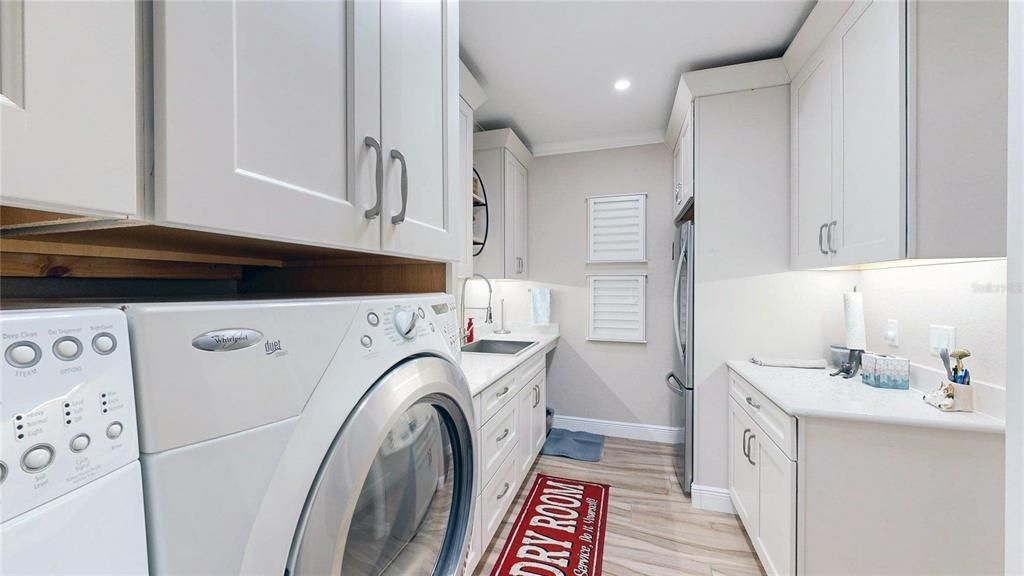 Active With Contract: $1,295,000 (3 beds, 2 baths, 3021 Square Feet)