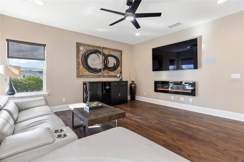 На продажу: $1,125,000 (4 спален, 3 ванн, 2923 Квадратных фут)