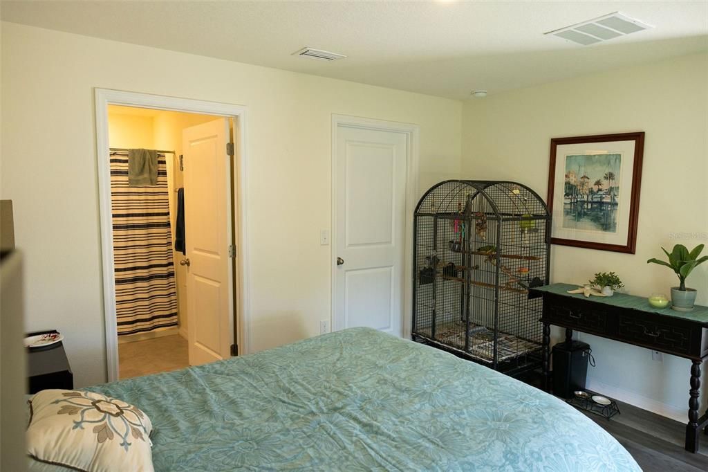 For Sale: $290,000 (3 beds, 2 baths, 1232 Square Feet)