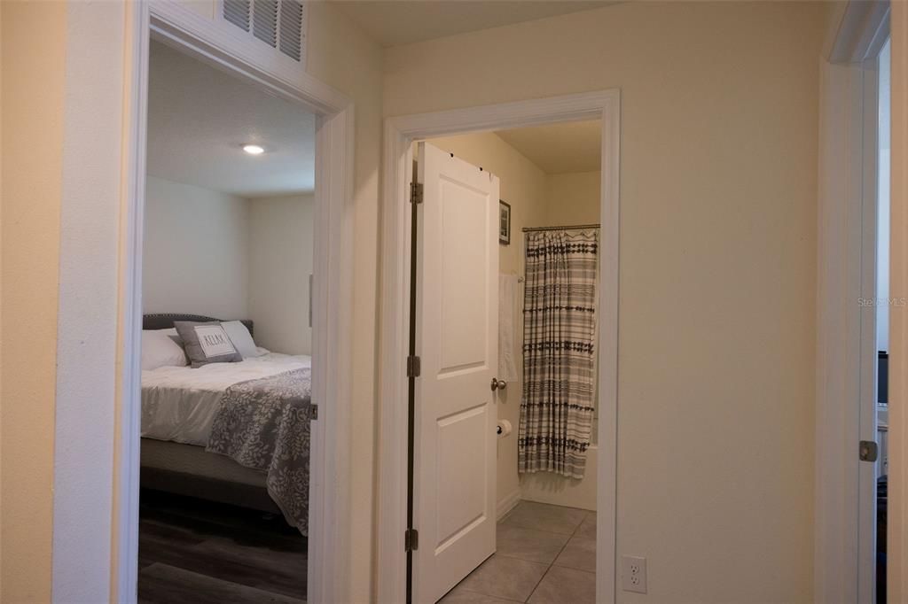 For Sale: $290,000 (3 beds, 2 baths, 1232 Square Feet)