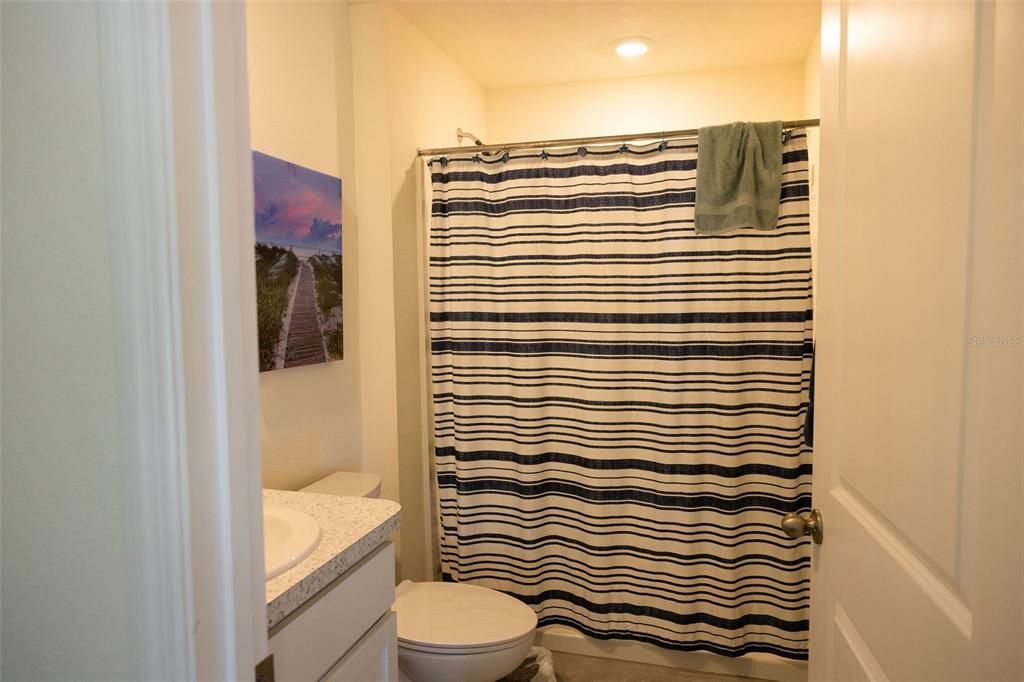 For Sale: $290,000 (3 beds, 2 baths, 1232 Square Feet)