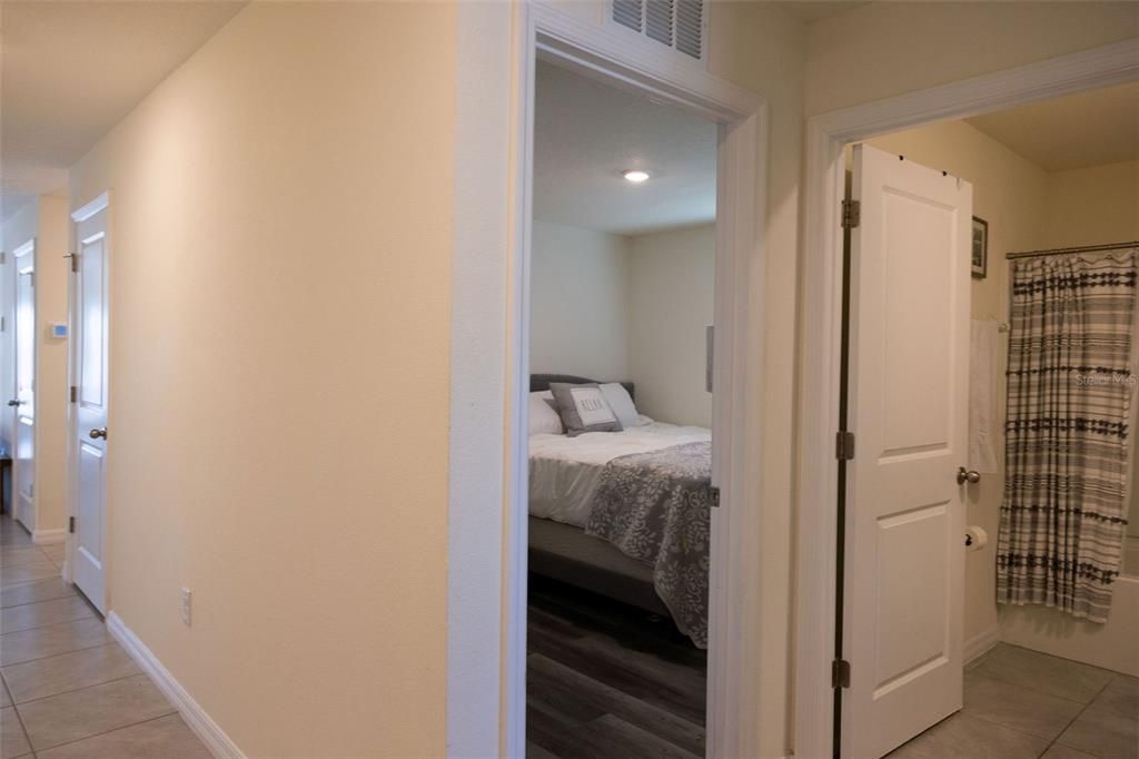 For Sale: $290,000 (3 beds, 2 baths, 1232 Square Feet)