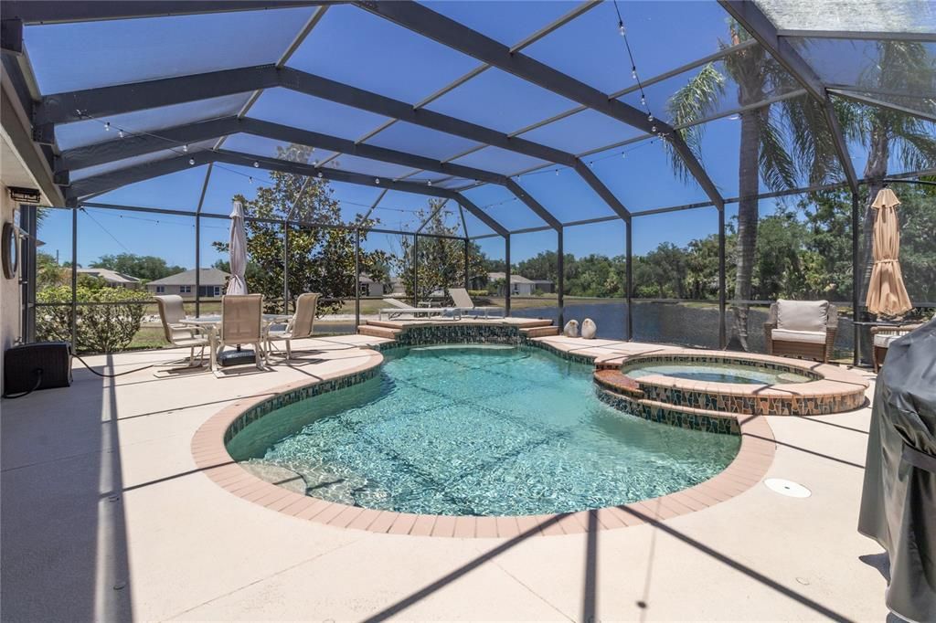 For Sale: $565,000 (3 beds, 2 baths, 2121 Square Feet)