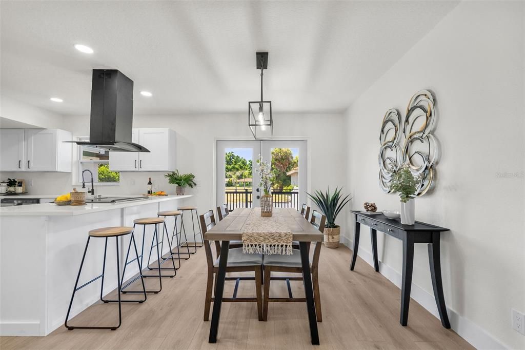 En Venta: $585,000 (4 camas, 2 baños, 1866 Pies cuadrados)