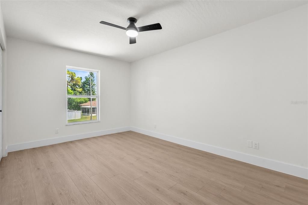 En Venta: $585,000 (4 camas, 2 baños, 1866 Pies cuadrados)
