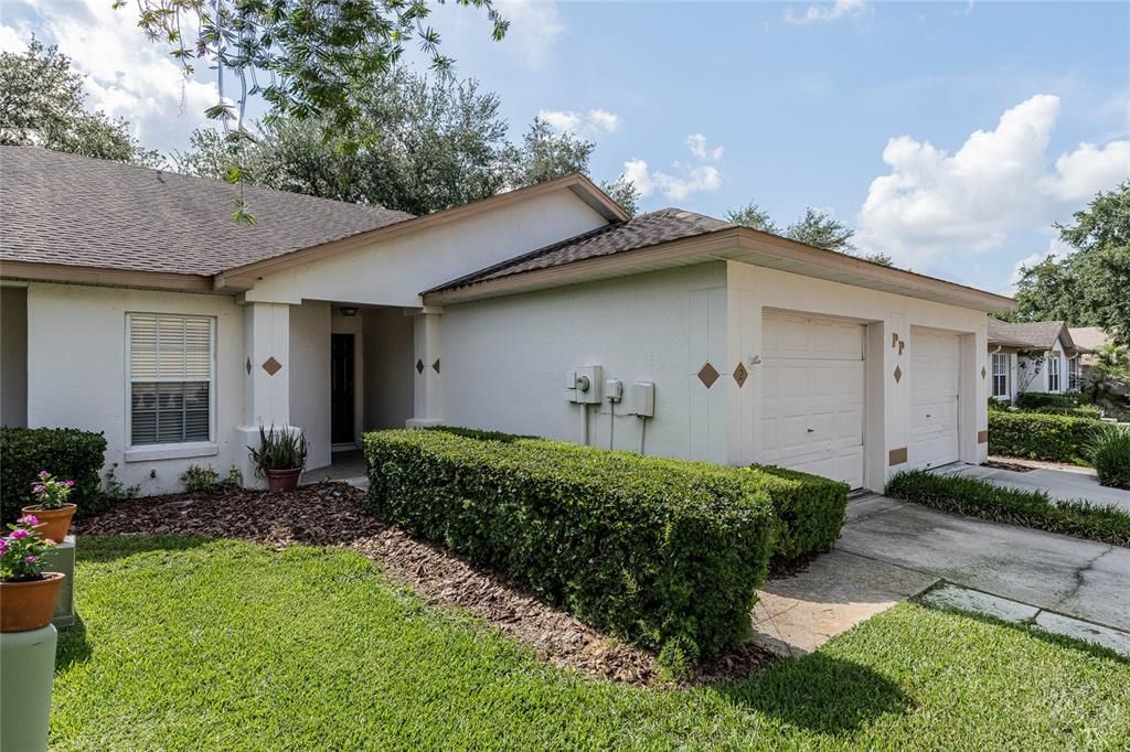 For Sale: $194,900 (2 beds, 2 baths, 1331 Square Feet)