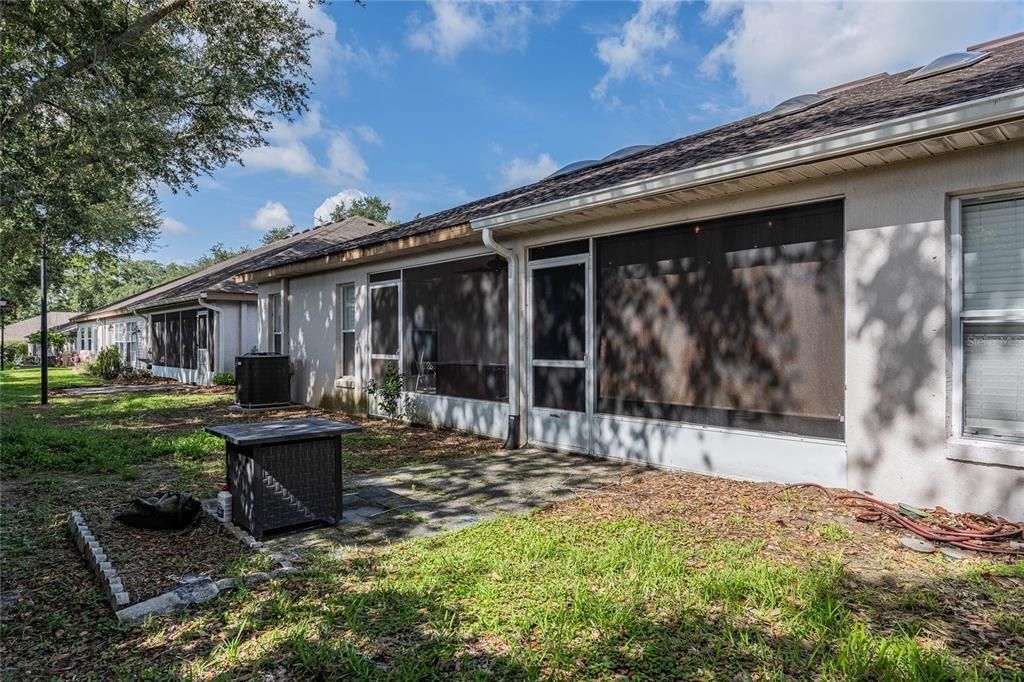 For Sale: $194,900 (2 beds, 2 baths, 1331 Square Feet)